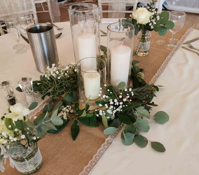 Ampfield - Abbey and Tom - Table centre3.jpg