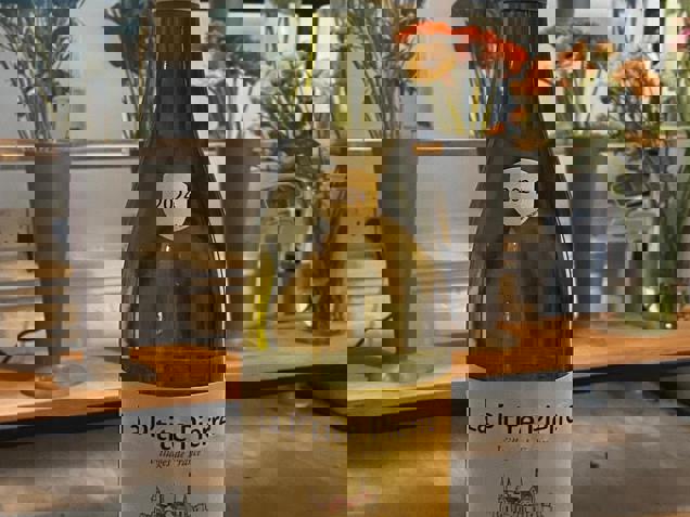 La P'tite Pierre - White image